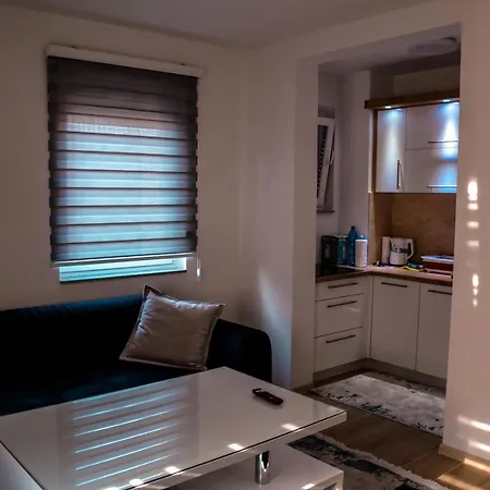 Apartman Amarmin דירה טוזלה